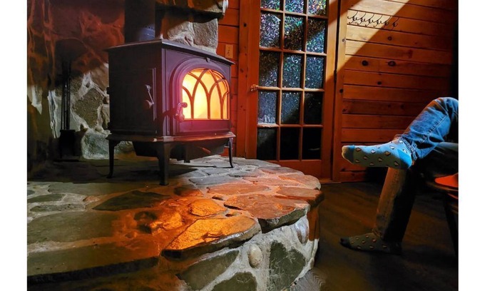 Owego House | Bluestone At Entangled Acres - Log Cabin wWiFi on 16 Acre Animal Sanctuary