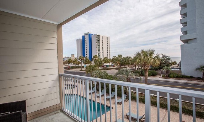 Myrtle Beach Apartment | Bluewater Resort 207-A (Oceanview 1 Bedroom Condo) - SPECIAL RATES/Discounts May