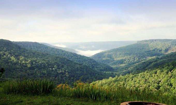 Monteagle House | Bluff House — Majestic View | Renovated Luxé | Waterfalls, Hikes & Caverns Near By