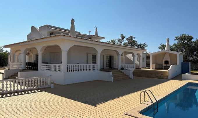 Cerro Grande Villa | BnB Homes Luxurious Villa Stardust with swimming pool & BBQ for Family Fun