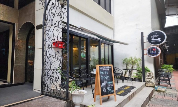 Silom Hotel | BnB98 Silom Hotel