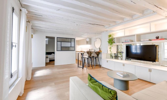 Quartier des Invalides Apartment | BnBNova - 2BR - La Seine & Saint Germain