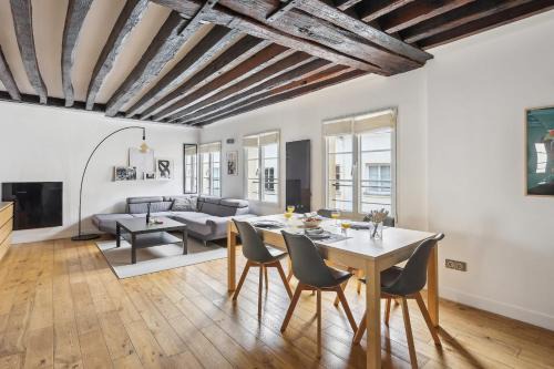 Bonne-Nouvelle Apartment | BnBNova - 2BR - Les Halles & Le Marais