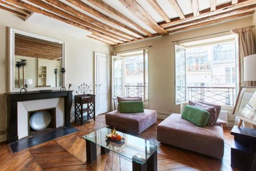 Chaussee-d'Antin Apartment | BnBNova - 2BR - Palais Garnier & Place Vendome