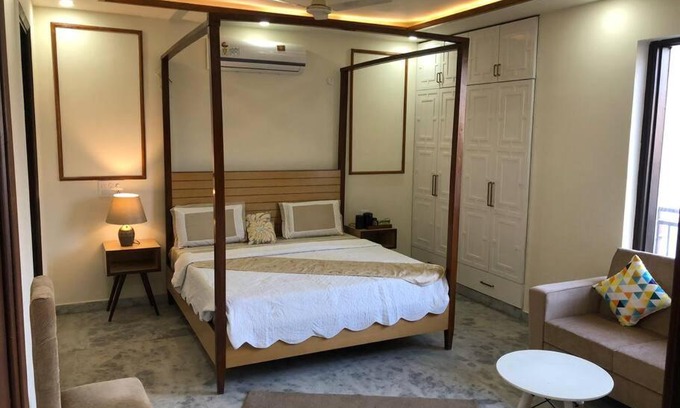 Dwarka Apartment | Bo-Teak Private floor - Dwarka