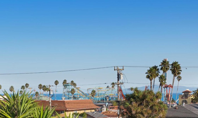 Beach Hill - Beach Flats House | Boardwalk Dream