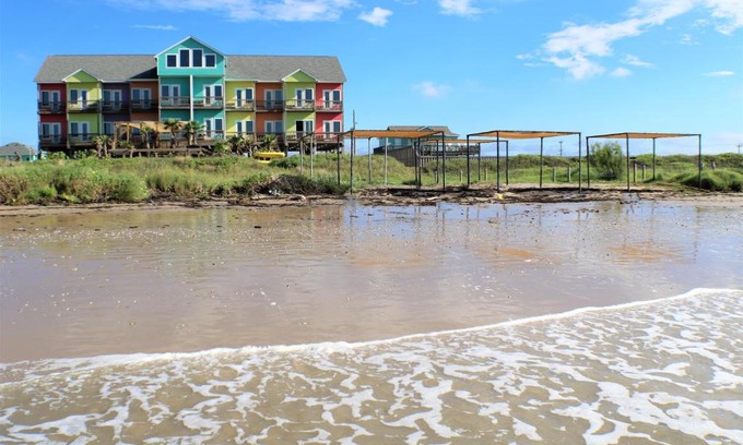 Port Bolivar Apartment | Boardwalk Resort - Crystal Beach