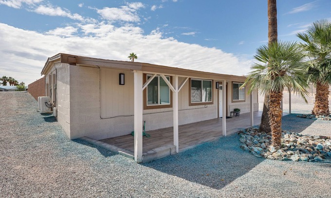 Holiday Shores House | Boat Dock Access: Desert Hideaway in Bullhead City