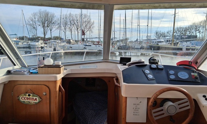 Ouistreham Boat Rental | Boat in port