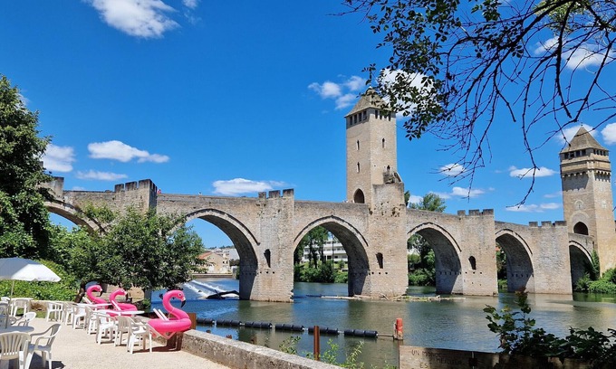 Luzech Boat Rental | Boat Luzech, 1 bedroom, 5 persons