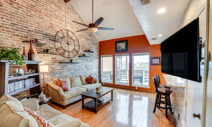 Corpus Christi Condo | Boat Slip Access: North Padre Island Condo!