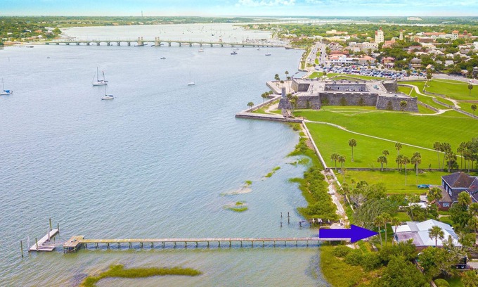 St. Augustine Cottage | Boathouse Cottage, Historic District Pvt Pier 1 blk to Trolley & Fort