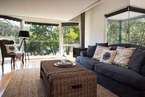 Daylesford House | Boatshed Villas by Istana - Green Door