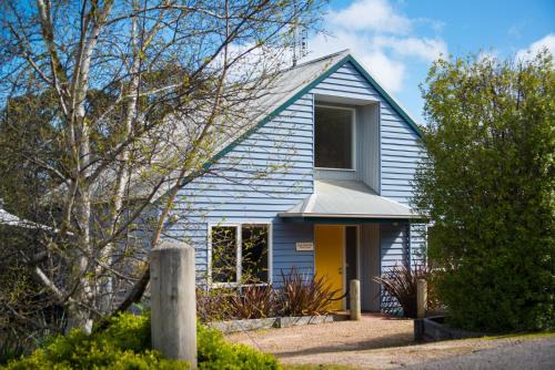 Daylesford House | Boatshed Villas by Istana - Yellow Door