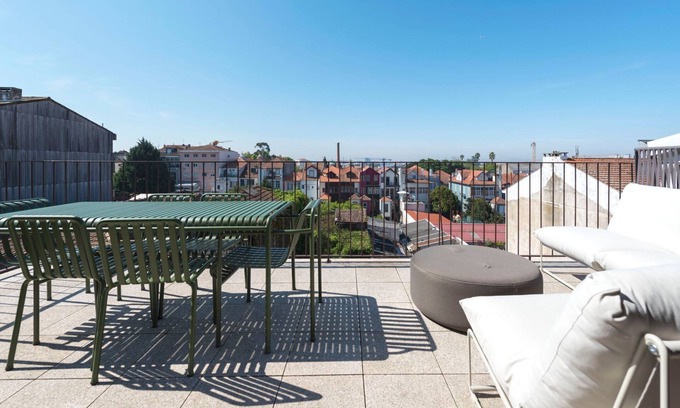 Uniao de Freguesias do Centro Apartment | Boavista Penthouse 2 Balconies & AC by LovelyStay