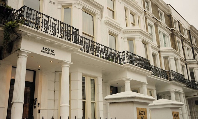 Holland Park Apartment | Bob W Holland Park London
