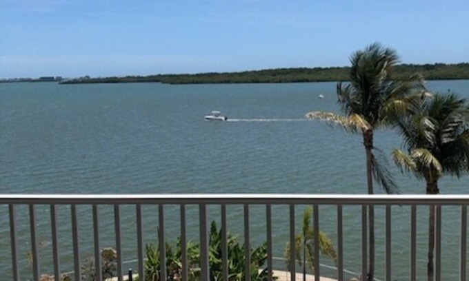 St. Petersburg - Clearwater Condo | Boca Ciega Waterfront Condo, pool/hot tub, near Trails/Dining, 3mi Madeira Beach