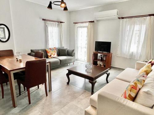 Turgutreis City Center Apartment | Bodrum-Turgutreis Merkezde Plaja 50 Metre uzaklıkta 1 ve 2 numaralı daireler