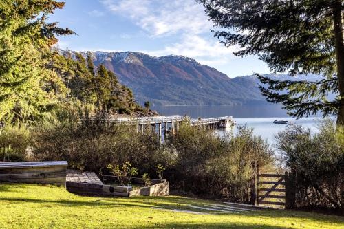 Angostura House | BOG Casa Inalafquen - con costa de lago