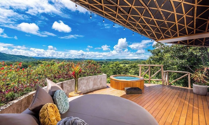 Matapalo House | Bohemian Chic Tree House with magical views