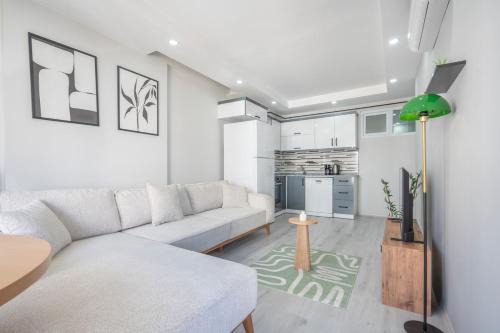 Antalya City Centre Apartment | Boho 2BR Free Wifi Near Kaleici & Mark Antalya AVM