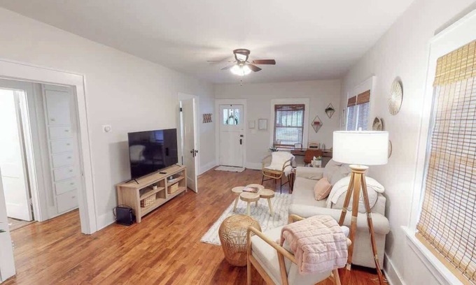 Wichita House | Boho Bungalow - Cute and Cozy - Pet Friendly