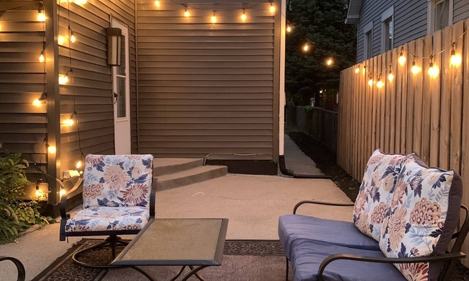 Fletcher Place House | Boho Bungalow - Located in Fletchers Place, near downtown!