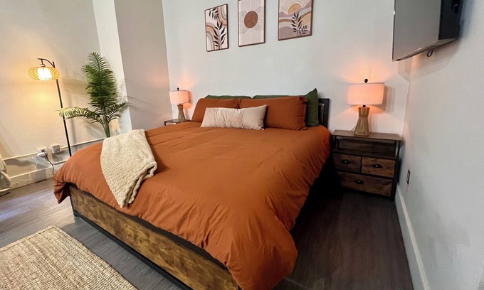 Iron Horse Historic District Apartment | Boho Haven with Free Parking, Wifi and King Bed, Walk to Clubs, U of A and Food