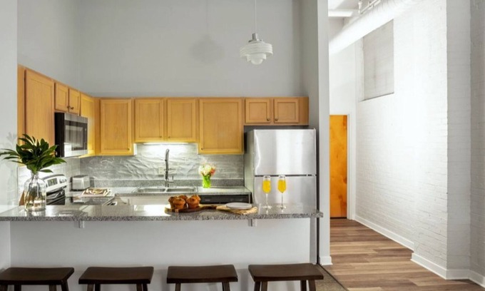 Mile Square Apartment | BOLD 2BR/2BA In The Block Apartment by CozySuites