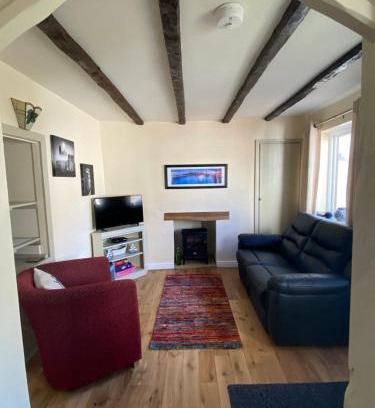 Whitby House | Bolthole Cottage