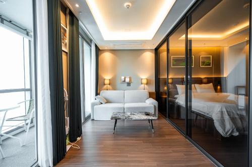 Haeundae Apartment | Bona Haeundae fantastic ocean view #Sea and Haeundae Gunam-ro#