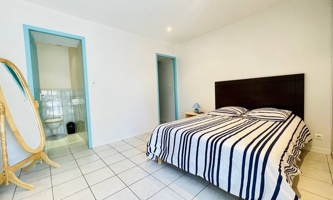 Forges-les-Bains Apartment | Bonaparte : Nice flat located 350 meters from the thermal baths (Parking)