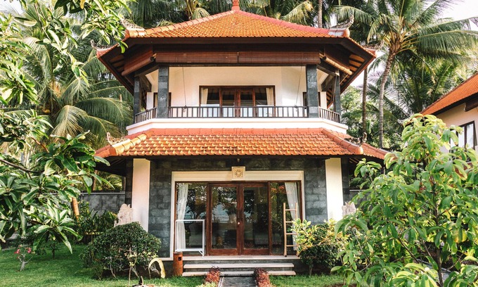 Bondalem House | Bondalem Beach Club - north Bali vacation paradise