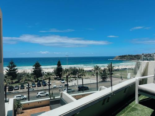 Bondi Beach Apartment | Bondi Beach Waves 2 Beachfront Apartment
