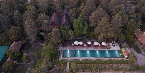 Banteay Srei Hotel | Bong Thom Forest Lodge