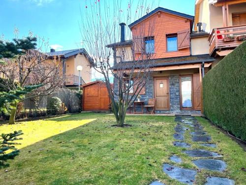 Osseja House | Bonita casa adosada con gran jardín