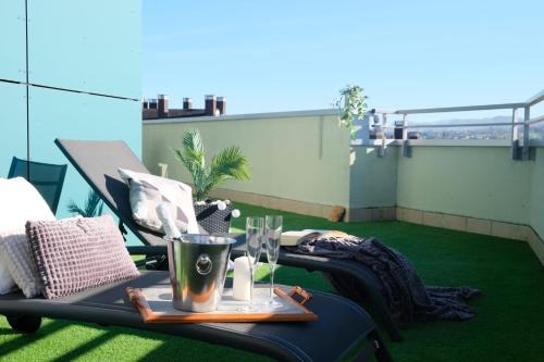 La Corredoria y Ventanielles Apartment | Bonito atico zona hospital con garaje