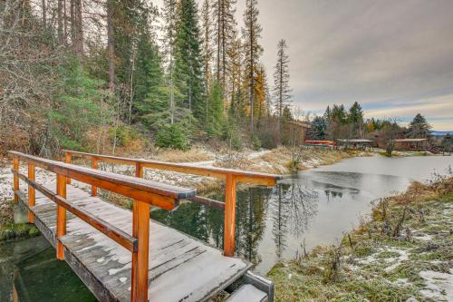 Bonners Ferry House | Bonners Ferry Cabin with Wraparound Deck and Views!