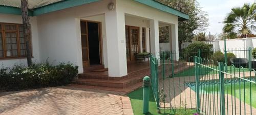 Gaborone House | Bontanantana Guest House
