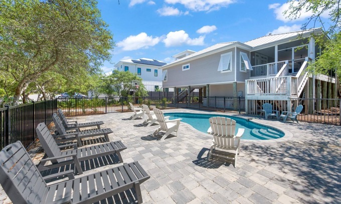 Gulf Trace House | Book a Fall Getaway Today! Fair Dinkum - Private Pool! Steps to Beach!