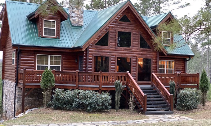 Connellys Springs House | Book now for a spring or summer trip