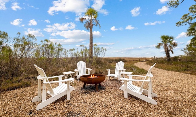 Cape San Blas Cottage | Book Now for Summer! Bay-side Bungalow! Firepit! Screened-in Porch! Private Deck!