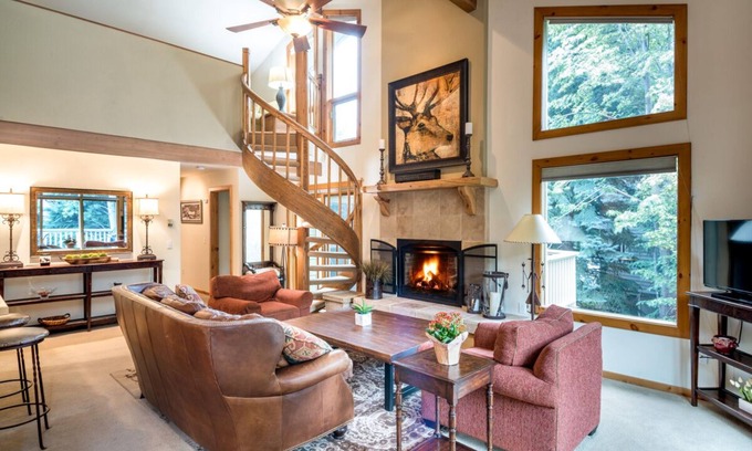 Warm Springs House | Book Now for Summer! Luxurious Townhome Steps from Warm Springs with Private Hot Tub, and Firepit