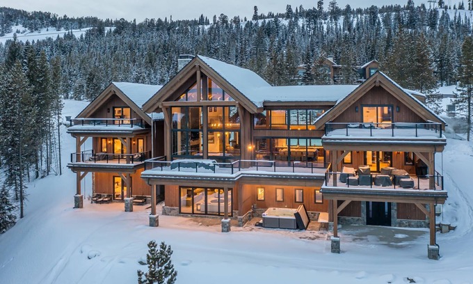 Spanish Peaks House | Book Now for the Ski Season! Newly Built Ski-in, Ski-out Mountain Home with Hot Tub!