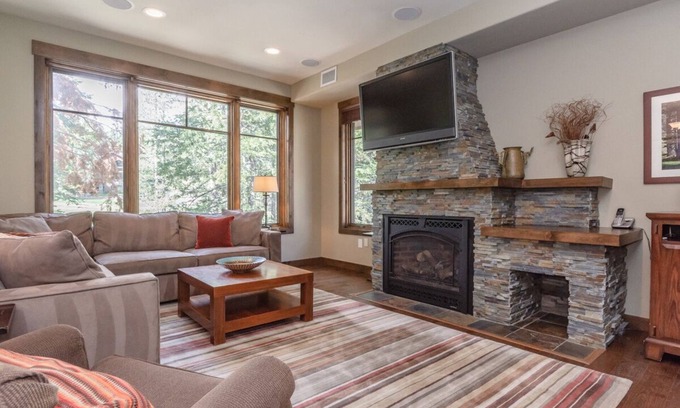 Woodwinds House | Book Summer Stays Today! Townhome with Private Hot Tub, Mountain Views and Grill; Close to Slopes!