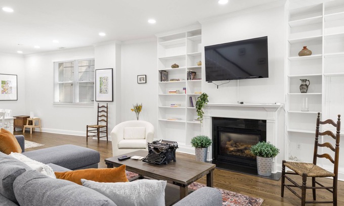 Petworth House | Book with us ⭐️3 bd 2.5 ba in Historic Washington DC Home