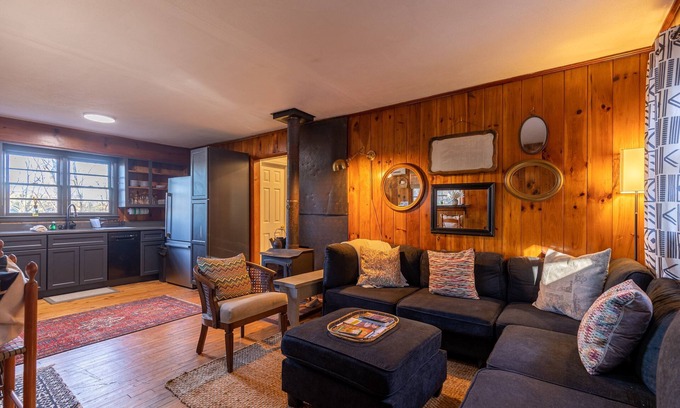Boone House | Boone Folly: Pet friendly, Updated classic mountain cottage 5 minutes to Boone!
