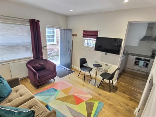 York House | Bootes Cottage