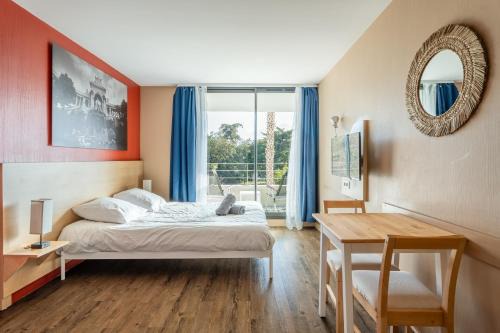 La Plage Apartment | Bord de mer! Studio Terrasse ,Prado Plage