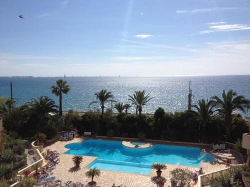 La Bocca Apartment | Bord de mer, terrasse, tout à pieds